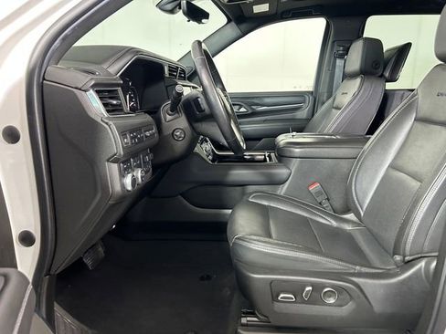 Used 2021 GMC Yukon Denali w/ Denali Premium Package AWD/4WD image 12