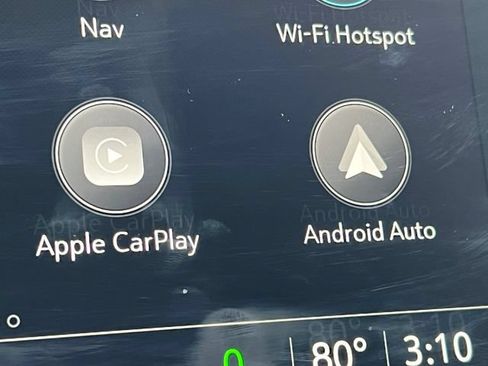 Used 2022 Buick Envision Avenir w/ Technology Package II AWD/4WD image 9