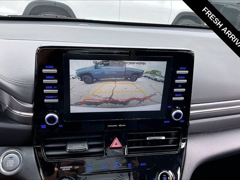 Used 2020 Hyundai Ioniq SE FWD image 10