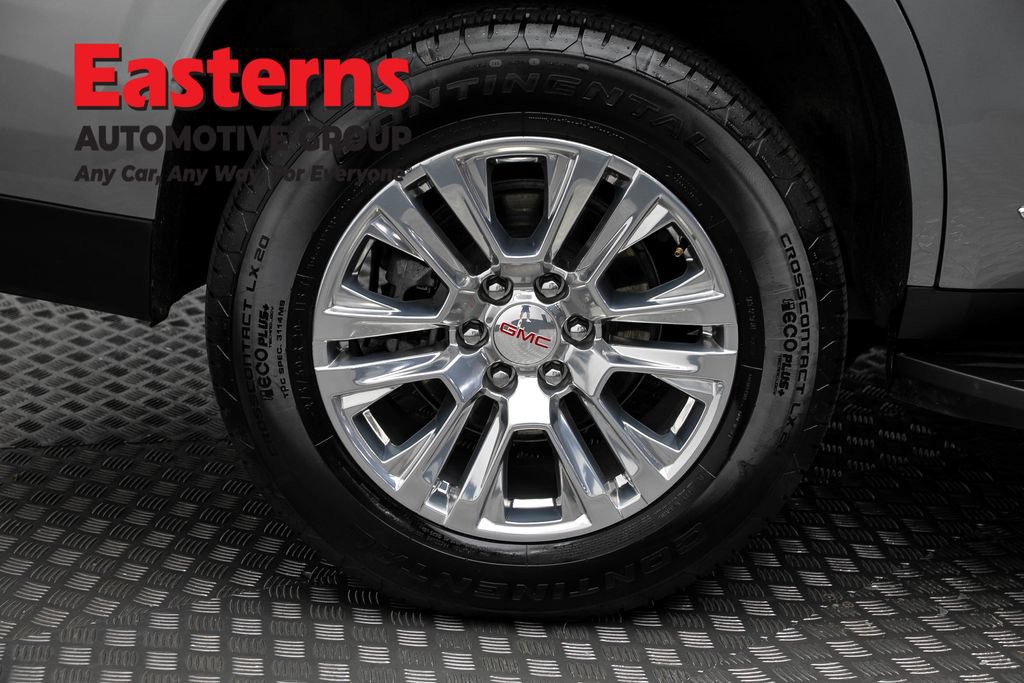 Used 2025 GMC Yukon Denali AWD/4WD image 36
