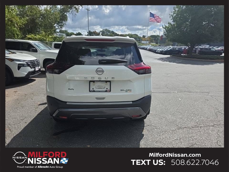 Certified 2023 Nissan Rogue SL AWD/4WD image 4