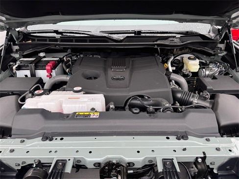 Used 2026 Toyota Tundra Limited w/ TRD Off-Road Package image 12