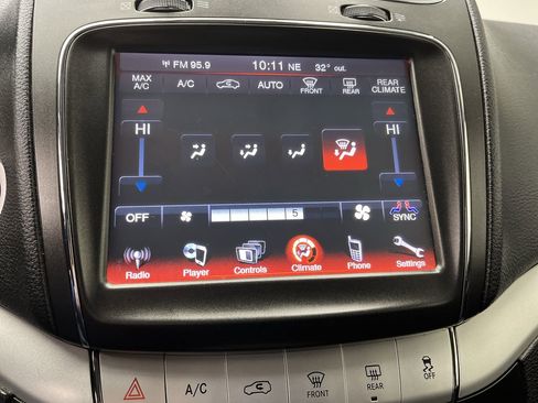 Used 2014 Dodge Journey SXT w/ Flexible Seating Group image 18