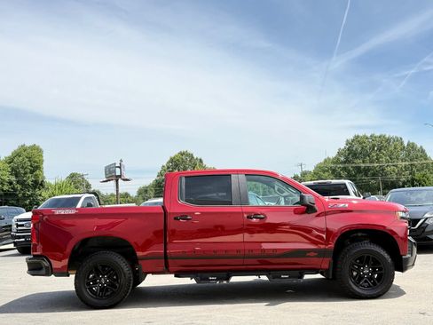 Used 2019 Chevrolet Silverado 1500 LT Trail Boss AWD/4WD image 9