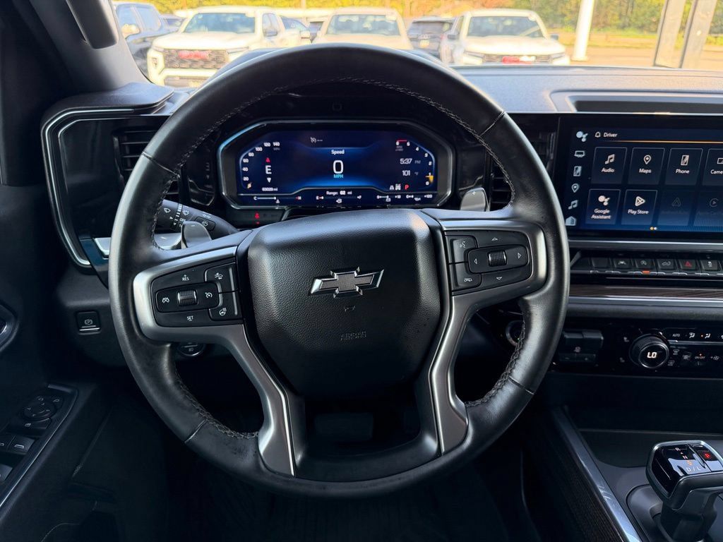 Used 2023 Chevrolet Silverado 1500 RST AWD/4WD image 19