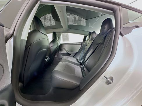 Used 2025 Tesla Model 3 RWD image 28