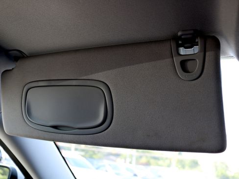 Used 2020 Jeep Cherokee Limited image 36