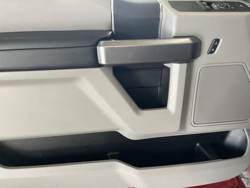 Used 2022 Ford F350 XLT w/ XLT Value Package image 9