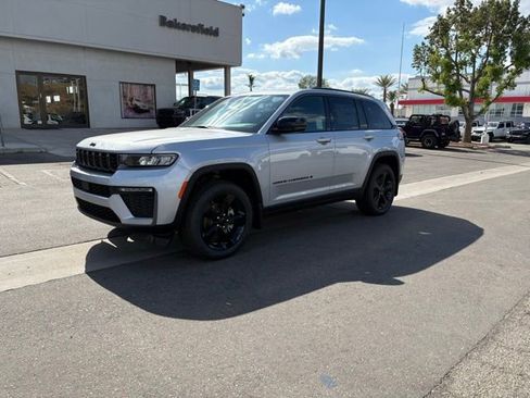 New 2026 Jeep Grand Cherokee Limited w/ Limited Altitude Package RWD image 3