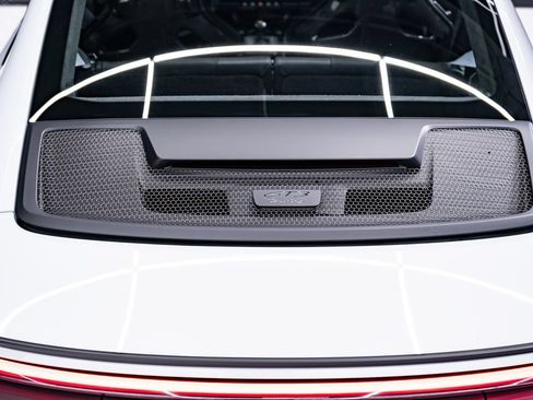 Used 2026 Porsche 911 GT3 RWD image 30