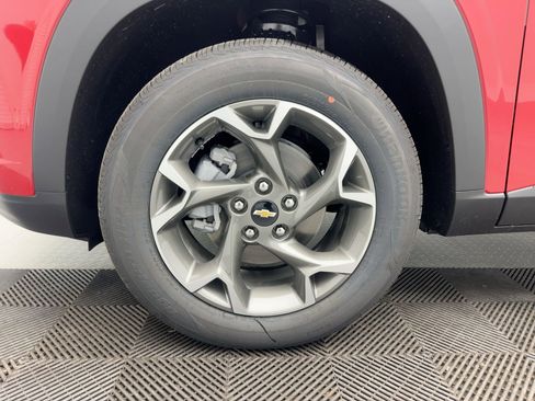New 2026 Chevrolet Trax LT w/ LT Convenience Package image 12
