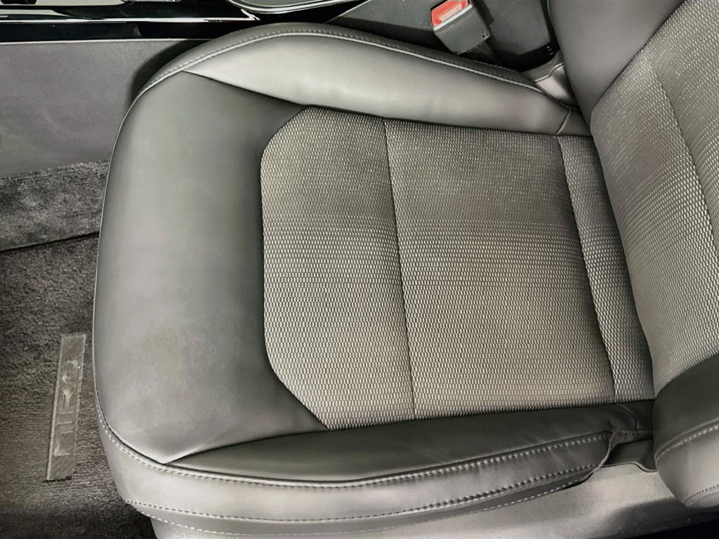 Used 2023 Kia Niro EX FWD image 21