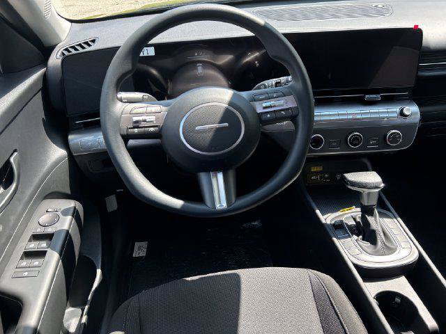 New 2027 Hyundai Kona SE AWD/4WD image 16