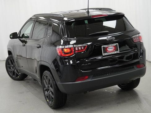 New 2026 Jeep Compass Latitude AWD/4WD image 12