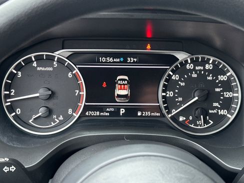 Used 2024 Nissan Rogue SV image 29