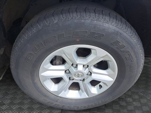 Used 2023 Toyota 4Runner SR5 Premium image 15