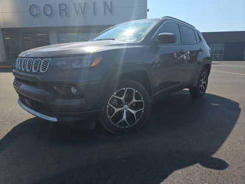 Used 2024 Jeep Compass Limited AWD/4WD image 1