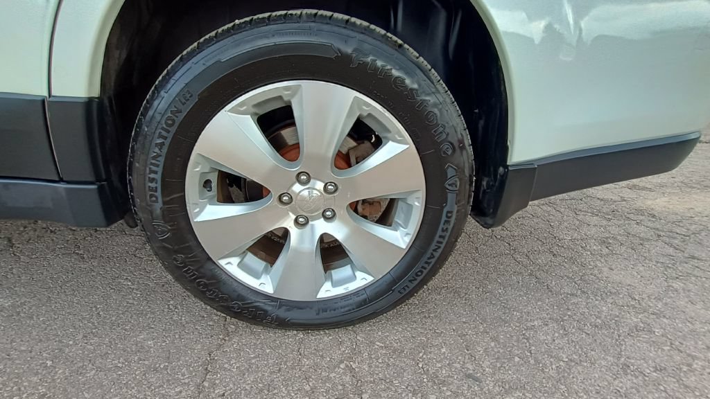 Used 2011 Subaru Outback 3.6R Limited w/ PWR Moonroof Pkg AWD/4WD image 31