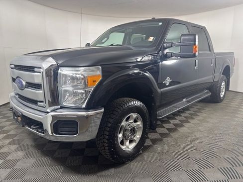 Used 2016 Ford F350 XLT w/ Camper Package image 8