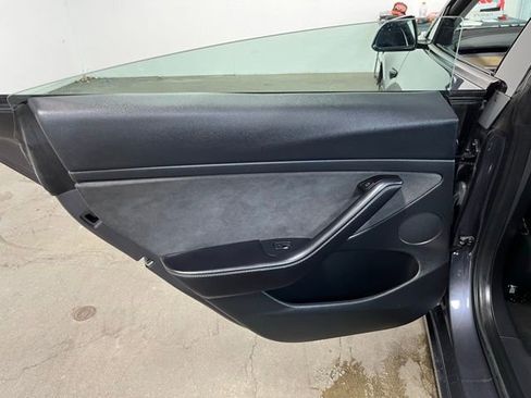 Used 2023 Tesla Model 3 Standard Range RWD image 19