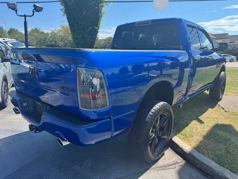Used 2019 RAM 1500 Express w/ Express Value Package AWD/4WD image 4