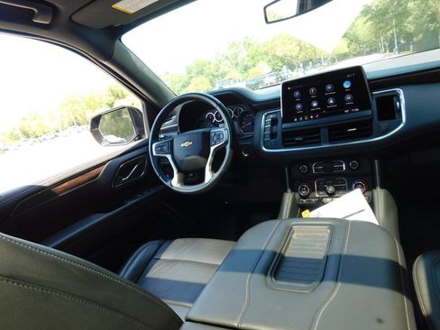 Certified 2021 Chevrolet Suburban LT w/ LT Signature Package AWD/4WD image 2