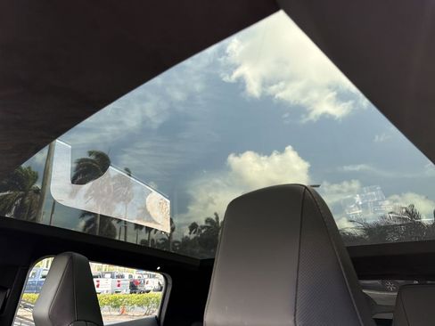 Used 2025 Tesla Cybertruck AWD Crew Cab image 24