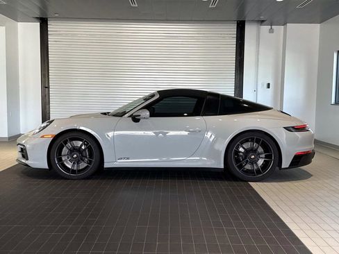 Used 2023 Porsche 911 Targa 4 GTS AWD/4WD image 2