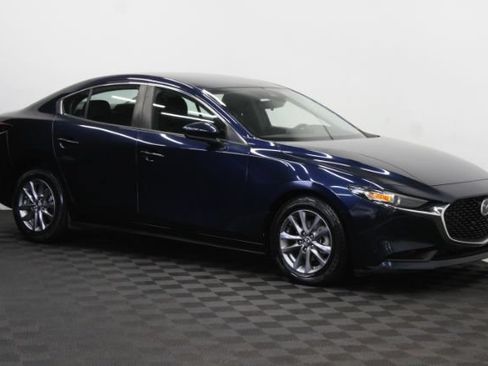 Used 2020 MAZDA MAZDA3 Sedan FWD image 1
