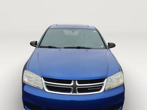 Used 2014 Dodge Avenger SE image 2