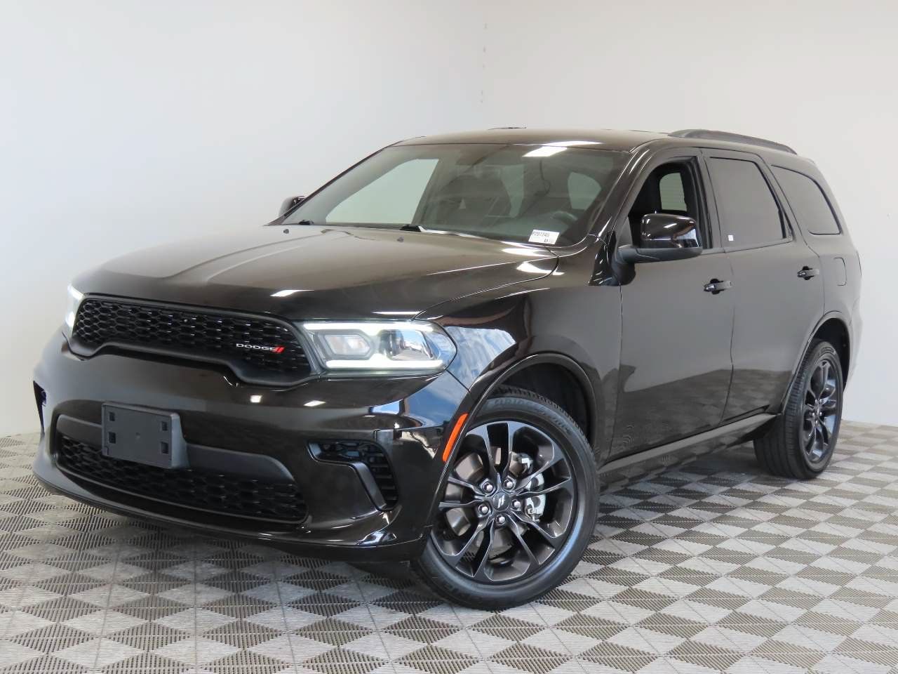 Used 2025 Dodge Durango GT w/ Blacktop Package AWD/4WD image 1