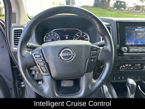 Used 2023 Nissan Frontier SV w/ Technology Package AWD/4WD image 14