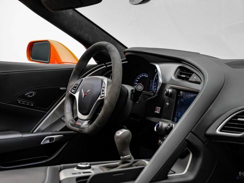Used 2019 Chevrolet Corvette Z06 RWD image 57