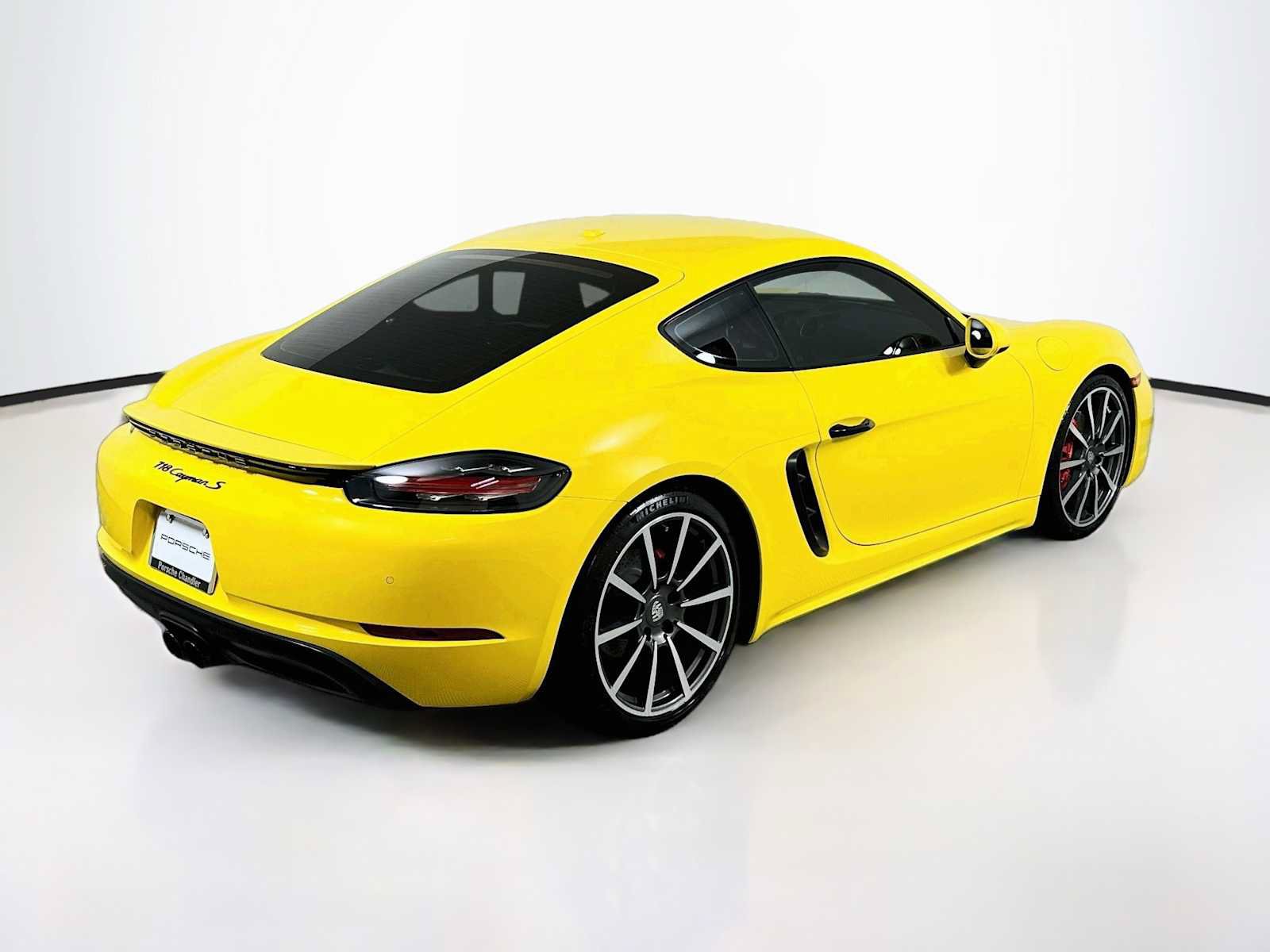 Certified 2019 Porsche 718 Cayman S RWD image 9