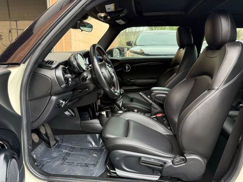 Used 2019 MINI Cooper S image 11