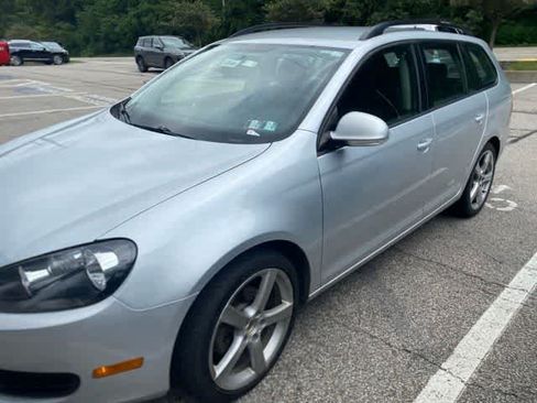 Used 2012 Volkswagen Jetta S FWD image 2