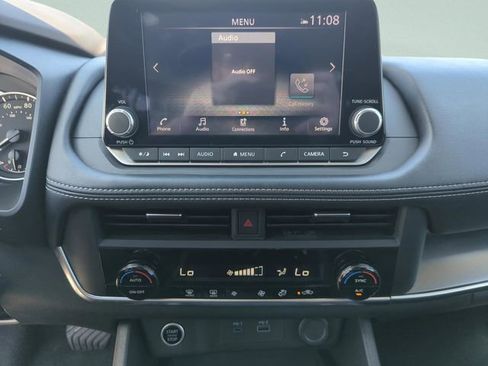 Certified 2023 Nissan Rogue SV image 34