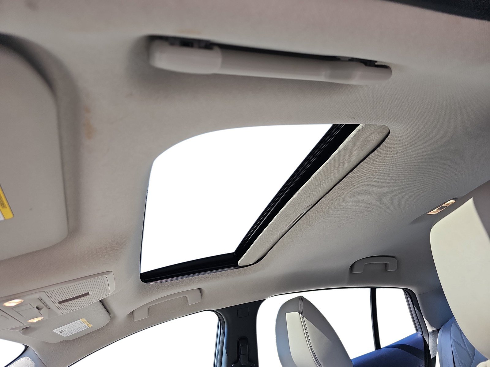 Used 2026 Nissan Sentra SL w/ Floor Mat Package FWD image 26