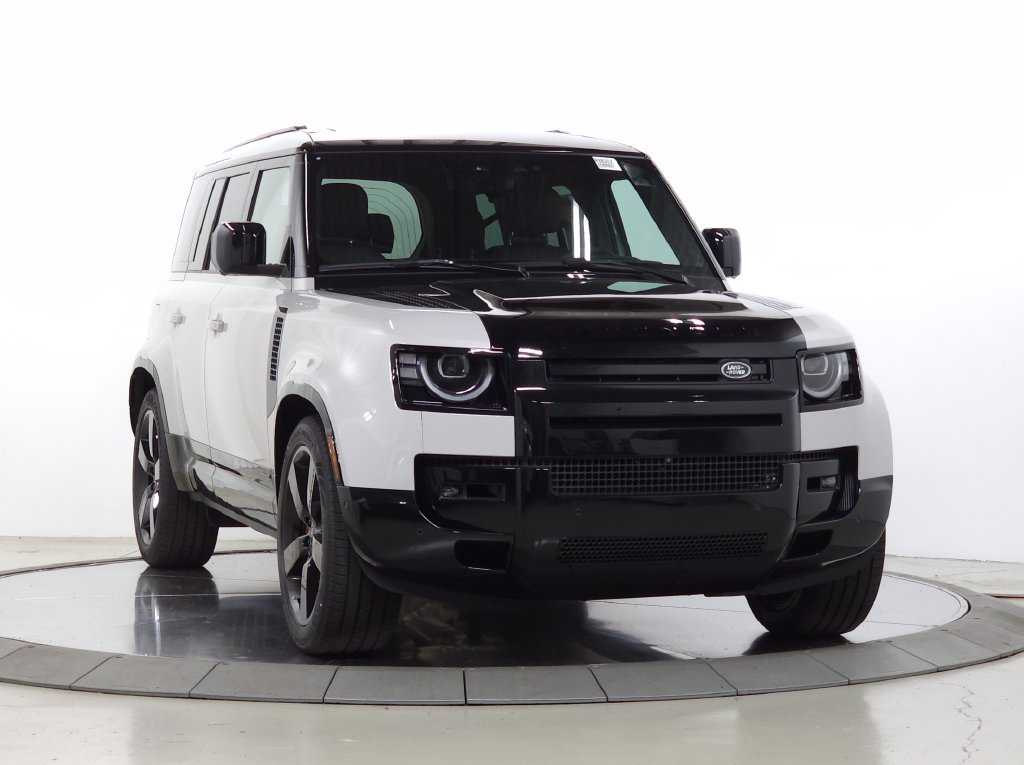 Used 2026 Land Rover Defender 110 X AWD/4WD image 7