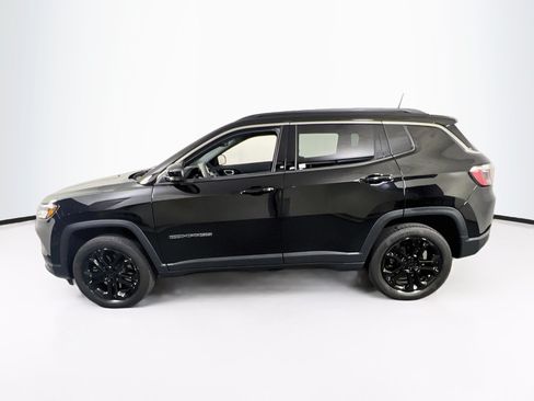 Used 2023 Jeep Compass Limited w/ Sun and Sound Group AWD/4WD image 8