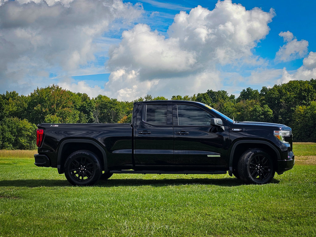 Used 2020 GMC Sierra 1500 Elevation w/ Elevation Value Package AWD/4WD image 2