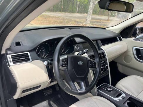 Used 2017 Land Rover Discovery Sport HSE Luxury AWD/4WD image 9
