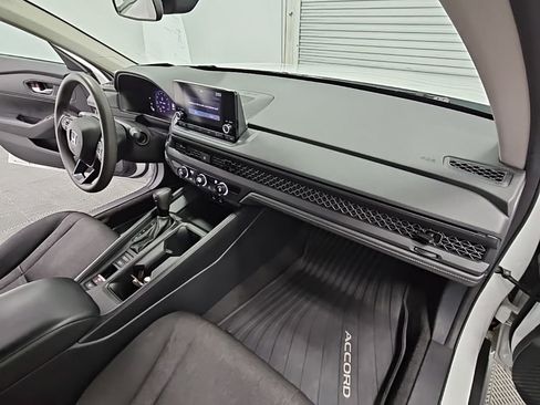 Used 2023 Honda Accord LX image 33
