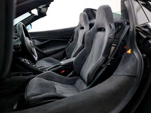 Used 2020 McLaren 720S Performance image 15