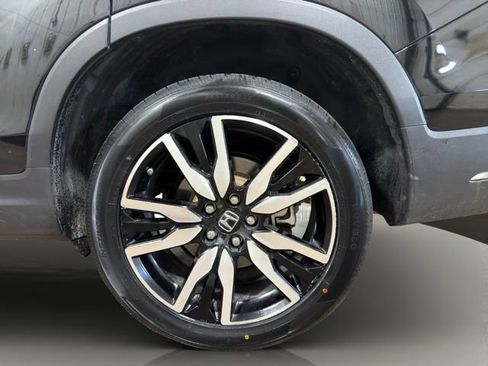 Used 2022 Honda Pilot Elite image 37