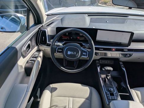 New 2025 Kia Sorento S w/ Panoramic Sunroof Package image 15