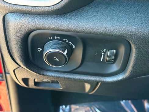 Used 2023 RAM 1500 Big Horn RWD image 32