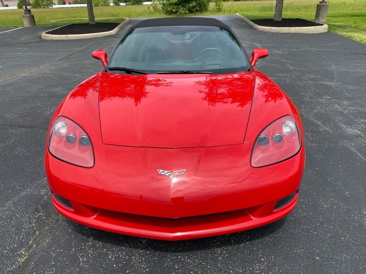 Used 2005 Chevrolet Corvette Convertible w/ Preferred Equipment Group RWD image 4