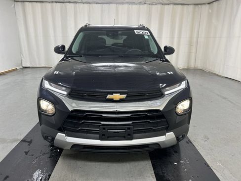 Certified 2021 Chevrolet TrailBlazer LT w/ Convenience Package FWD image 3