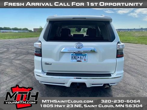 Used 2023 Toyota 4Runner Limited AWD/4WD image 7